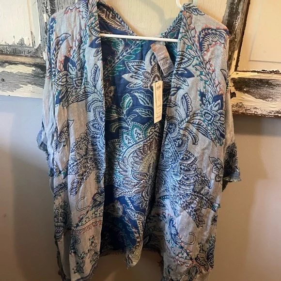 Chicos reversible ruana cover up - Picture 4 of 8